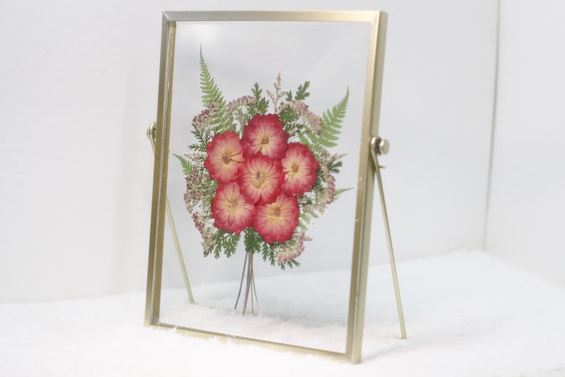 Gepresste Blumenrahmen, getrocknete echte Blumen, schwebender Rahmen, Gold, 22,5 x 17,5 cm