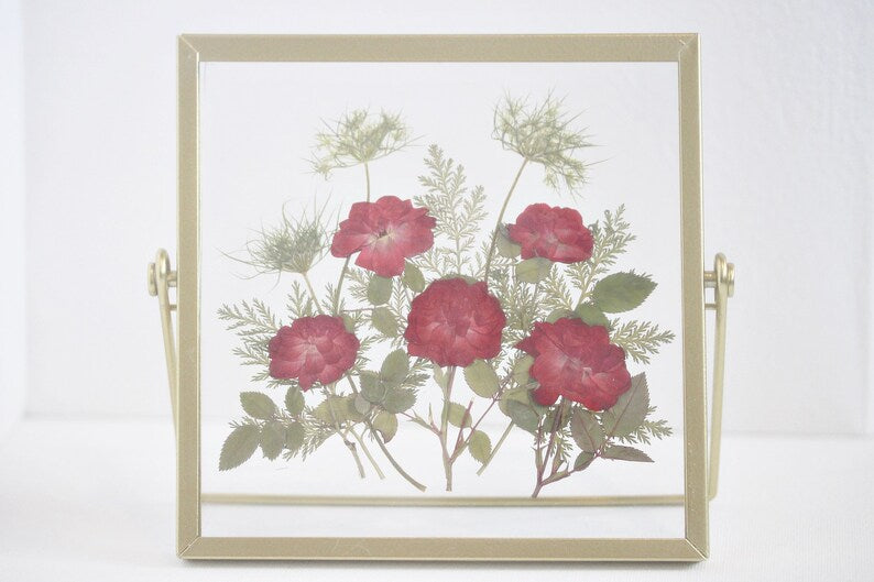 Gepresste Blumenrahmen Herbarium Rahmen Deko 15x15 cm Gold