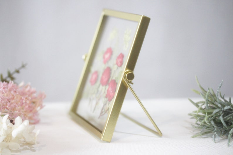 Gepresste Blumenrahmen Herbarium Rahmen Deko 15x15 cm Gold
