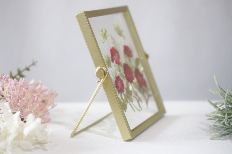 Gepresste Blumenrahmen Herbarium Rahmen Deko 15x15 cm Gold