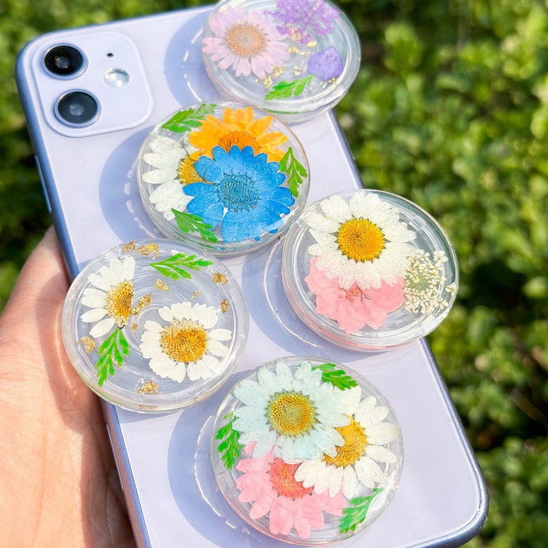Gänseblümchen gepresste Blumen Telefon Griffhalter, getrocknete Farn Blatt echte Pflanze Telefon Griff, Goldfolie Handy Charme