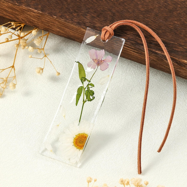 Echte Blume Lesezeichen mit Lederquaste, handgefertigt, transparentes Harz