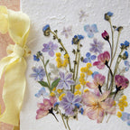 Blumenhochzeitskarte, handgemachte botanische Hochzeitseinladung mit echten gepressten Blumen, 15x20cm