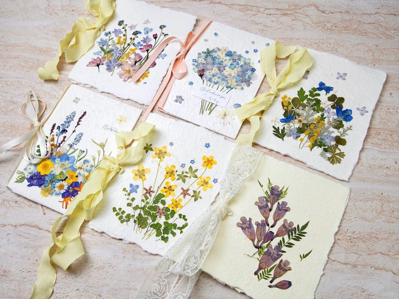 Handgepresste Blumen Karte, Botanische Hochzeitseinladung, 15x20cm, Strukturpapier, mit Umschlag