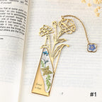 Metal Lesezeichen mit Geburtsblumenmotiv und echten Trockenblumen, Geschenk für Bücherliebhaber