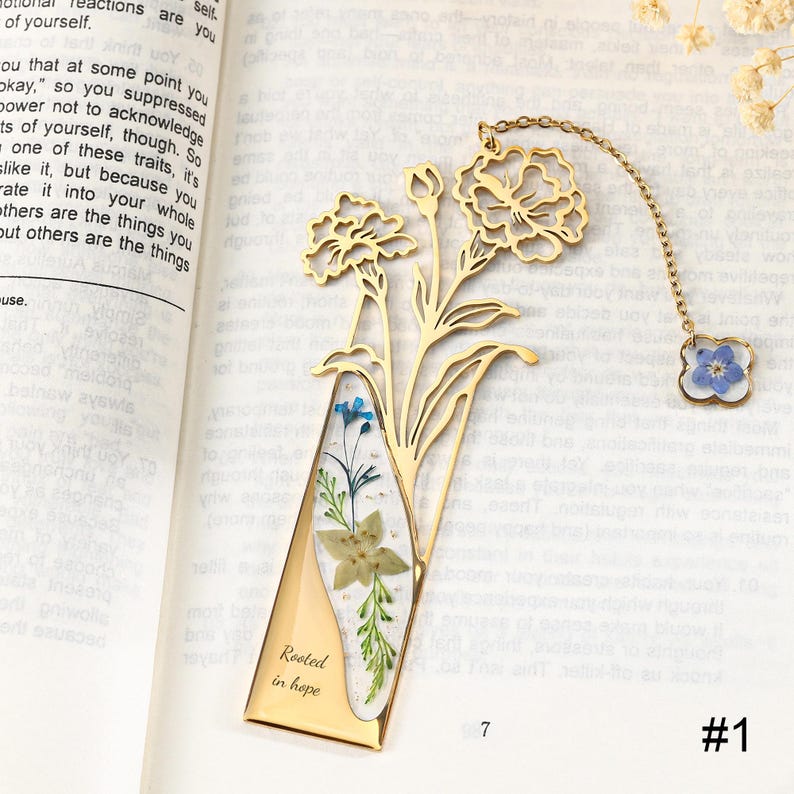 Metal Lesezeichen mit Geburtsblumenmotiv und echten Trockenblumen, personalisierbares Geschenk für Bücherliebhaber, Geburtstagsgeschenk