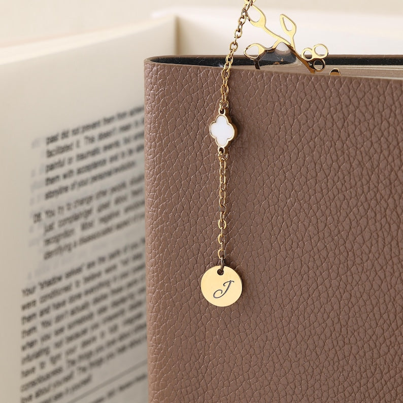 Geburtsblumen-Lesezeichen mit Initialen, handgefertigtes Harz-Lesezeichen, getrocknete Blumen, Geschenk für Bücherliebhaber und Lehrer